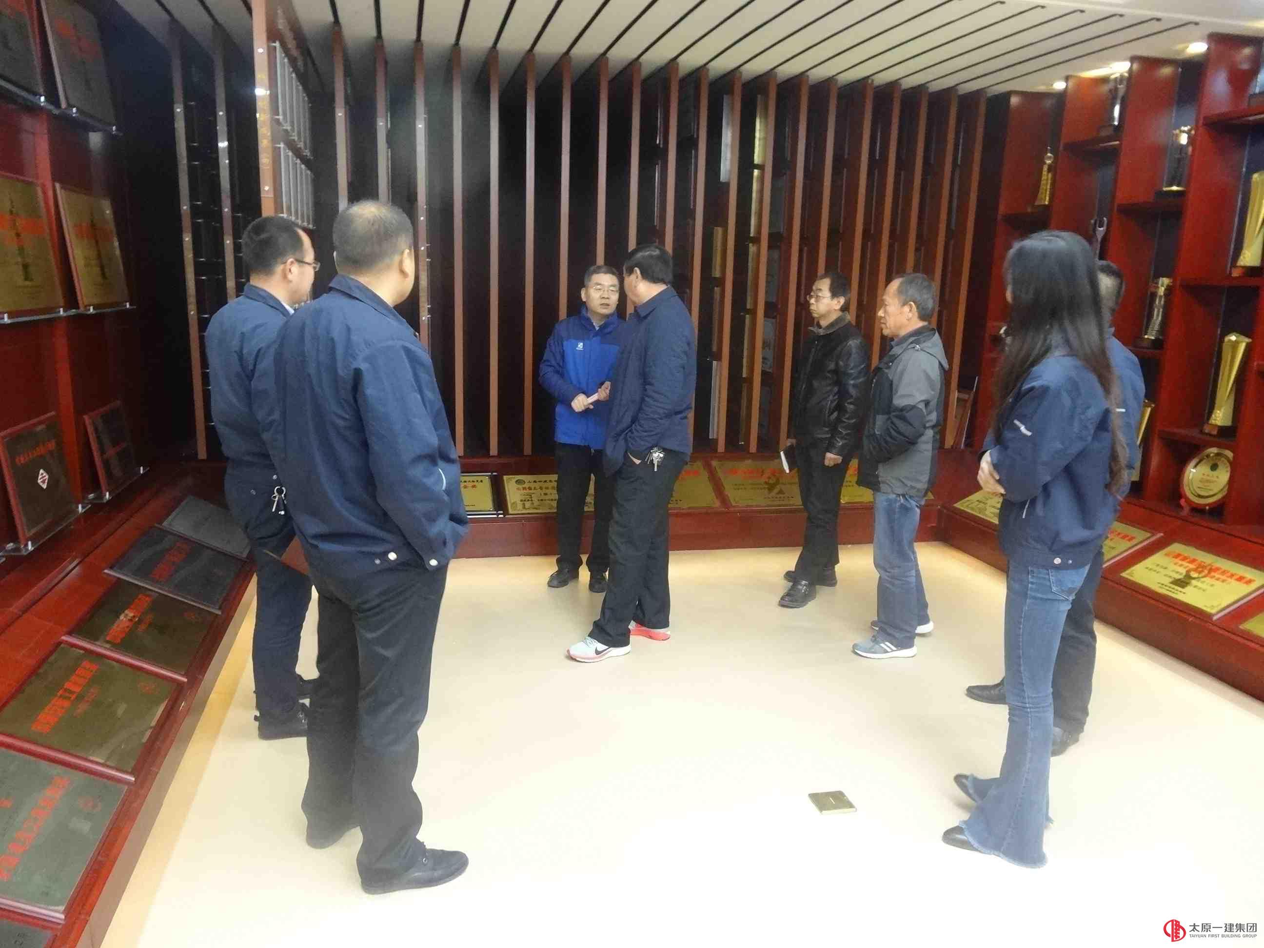 集團公司技術和造價部門與山西四建集團對標學習
