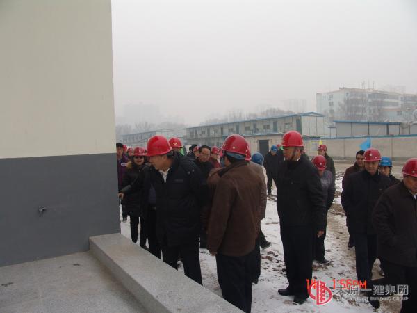 山西財經(jīng)大學教學樓項目迎接建設部節(jié)能專項檢查組檢查