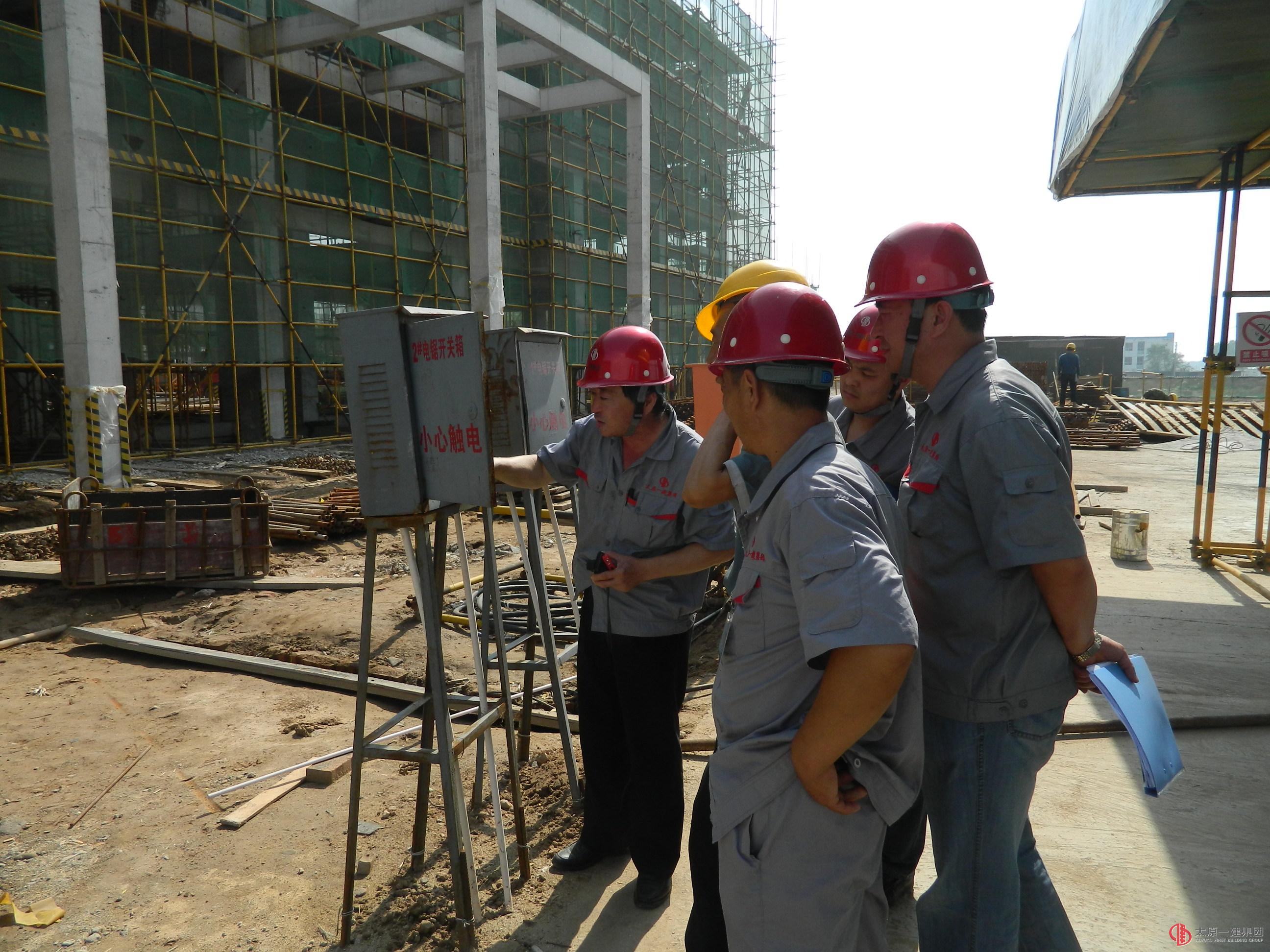 三分公司電機廠項目工地接受集團公司安全生產(chǎn)月活動檢查組檢查