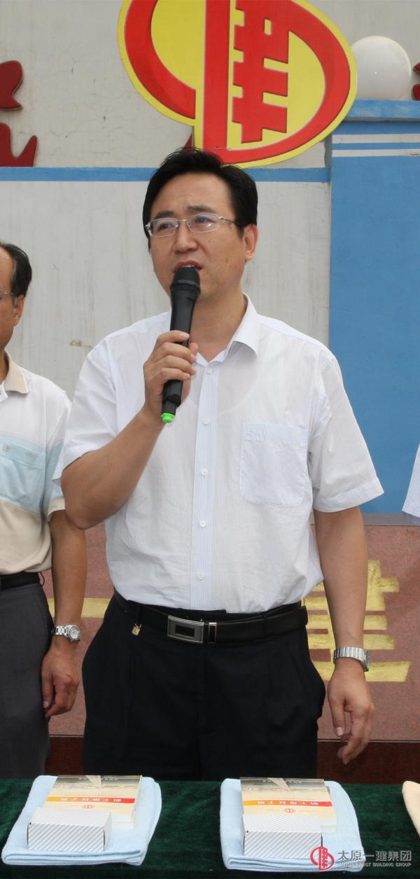 太原市總工會(huì)在集團(tuán)公司田和食品集團(tuán)  制冷車間項(xiàng)目部開展送清涼慰問活動(dòng)