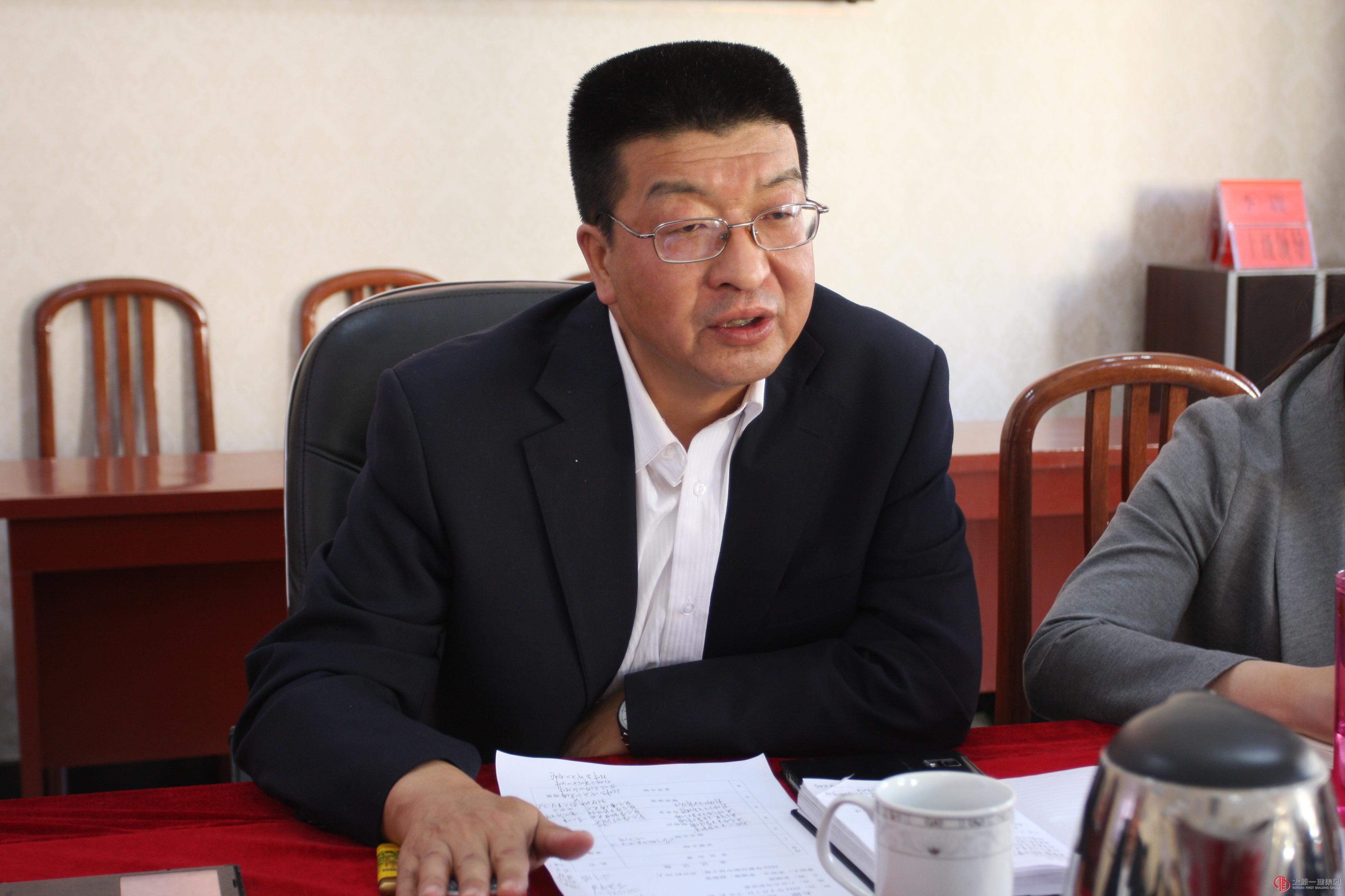 集團公司黨委舉行新任職中層以上干部政治培訓會
